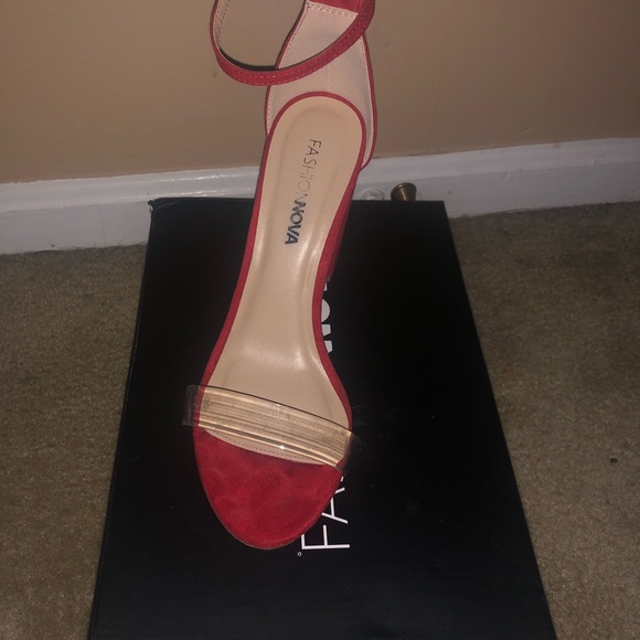 Sexy red Fashion Nova heels - Picture 3 of 4